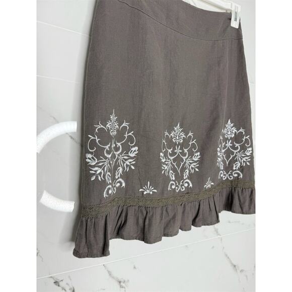 Linen Skirt Size S Knee Length Ruffle embroidered Boho Cottage - Picture 2 of 6